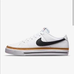 Nike Court Legacy Next Nature
Women's Shoes
